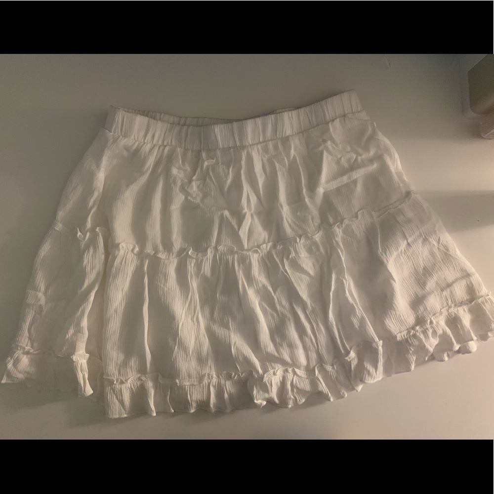 Garage tiered frilly skirt